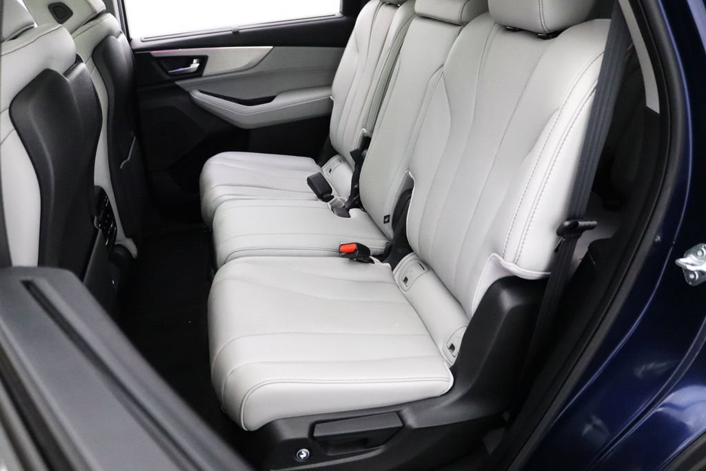 Certified 2024 Acura MDX SH-AWD w/ Technology Package image 10