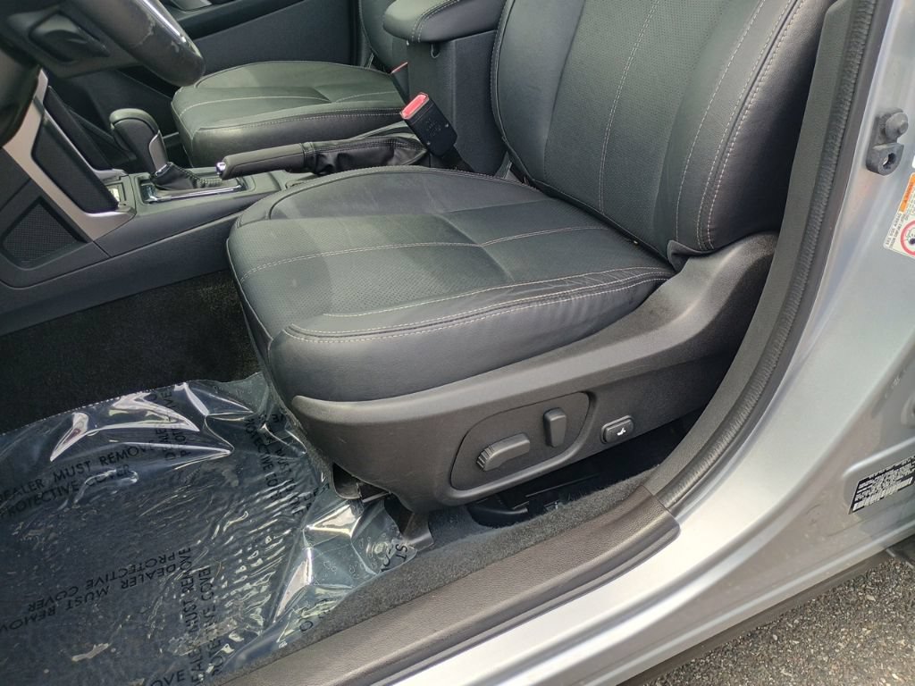 Used 2017 Subaru Forester 2.5i Touring AWD/4WD image 12