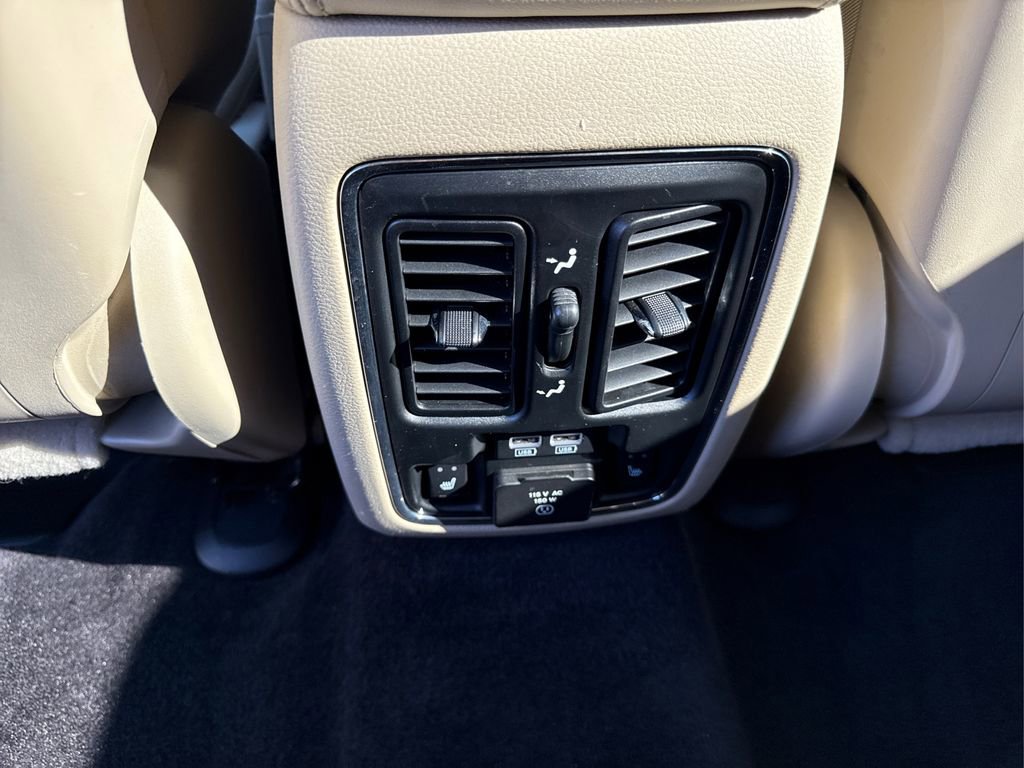 Certified 2018 Jeep Grand Cherokee Limited image 31