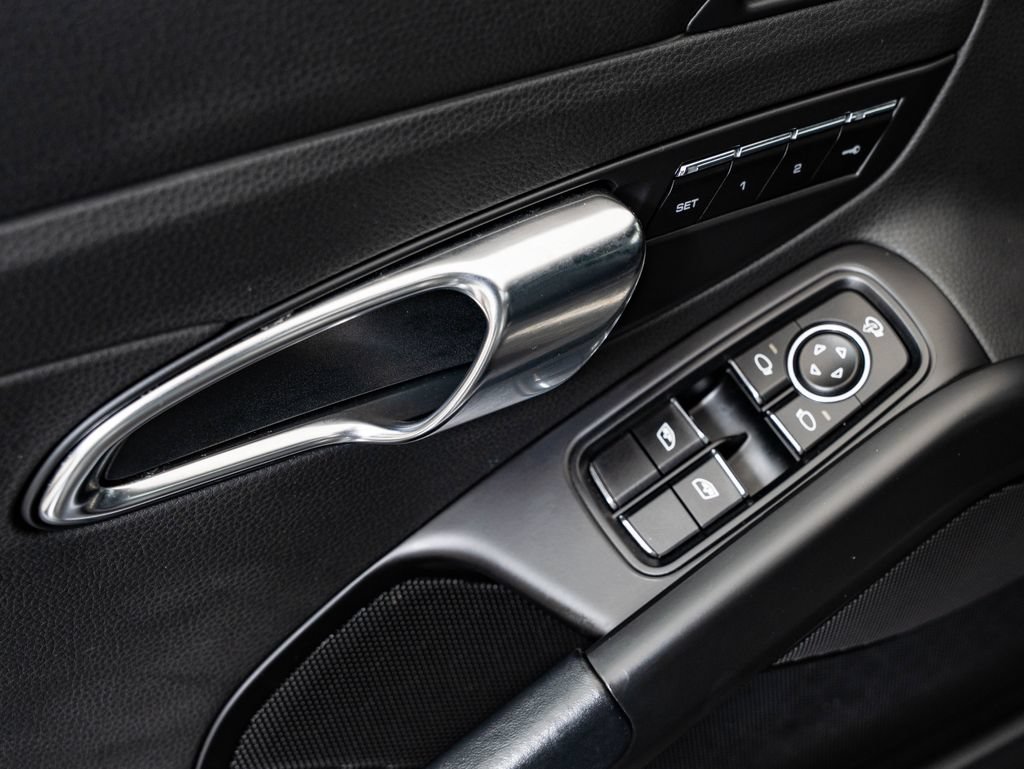 Used 2015 Porsche Cayman S RWD image 22