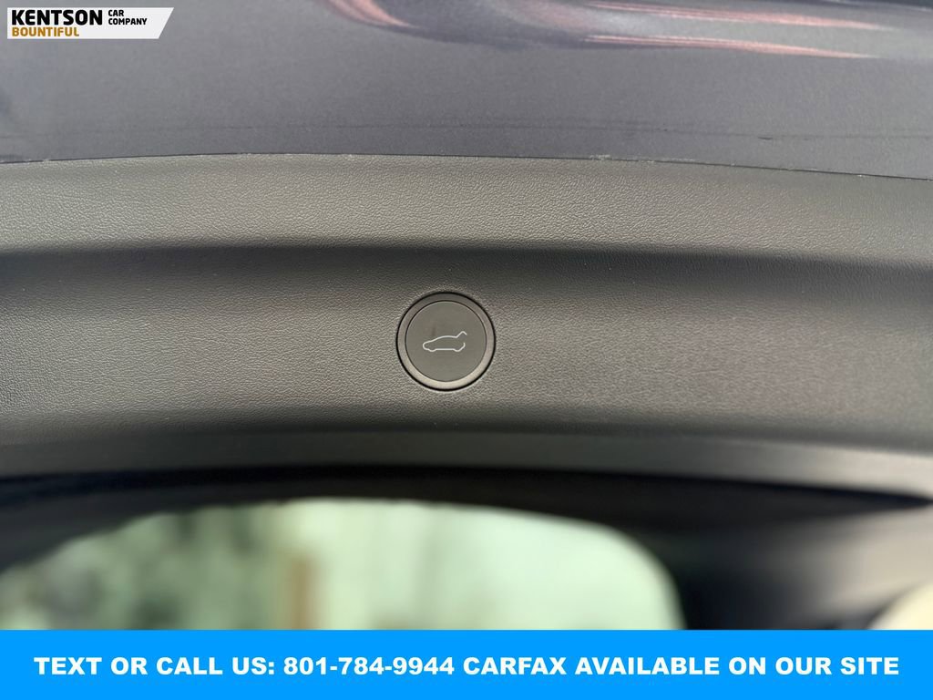 Used 2023 Tesla Model Y Long Range image 34