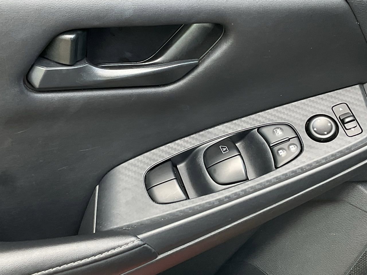 Used 2025 Nissan Sentra S image 12