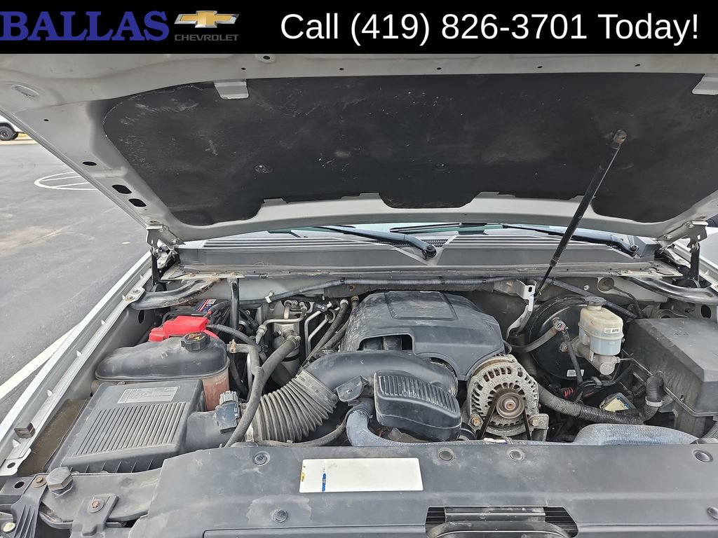 Used 2010 Chevrolet Tahoe LTZ AWD/4WD image 13