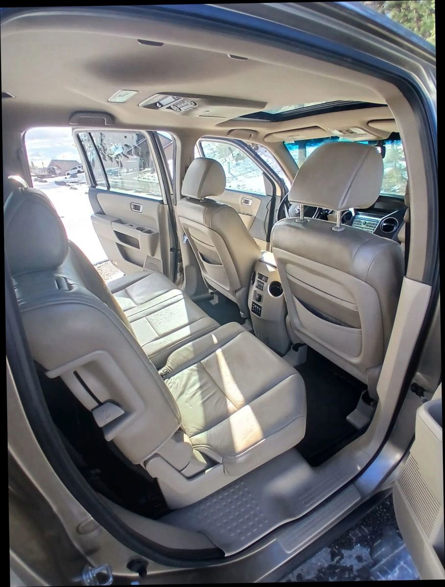 Used 2011 Honda Pilot EX-L image 14