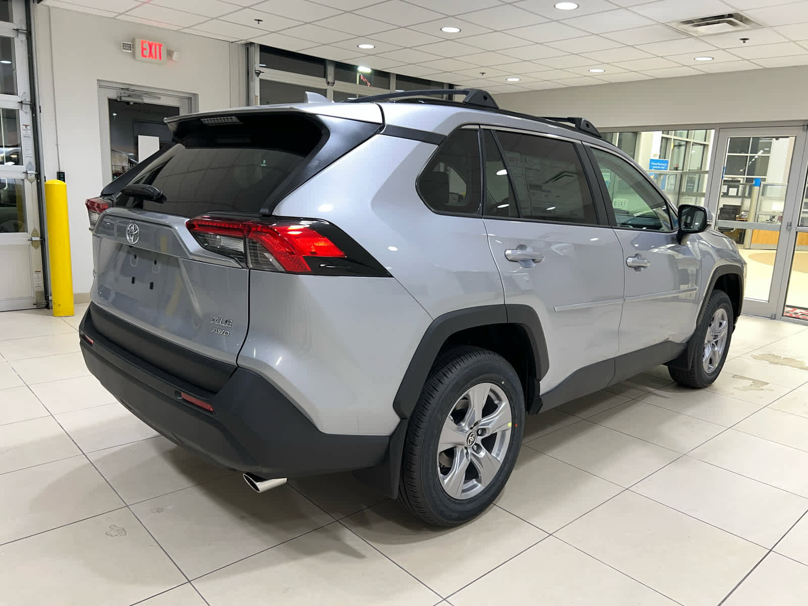 New 2025 Toyota RAV4 XLE w/ Weather Package image 6