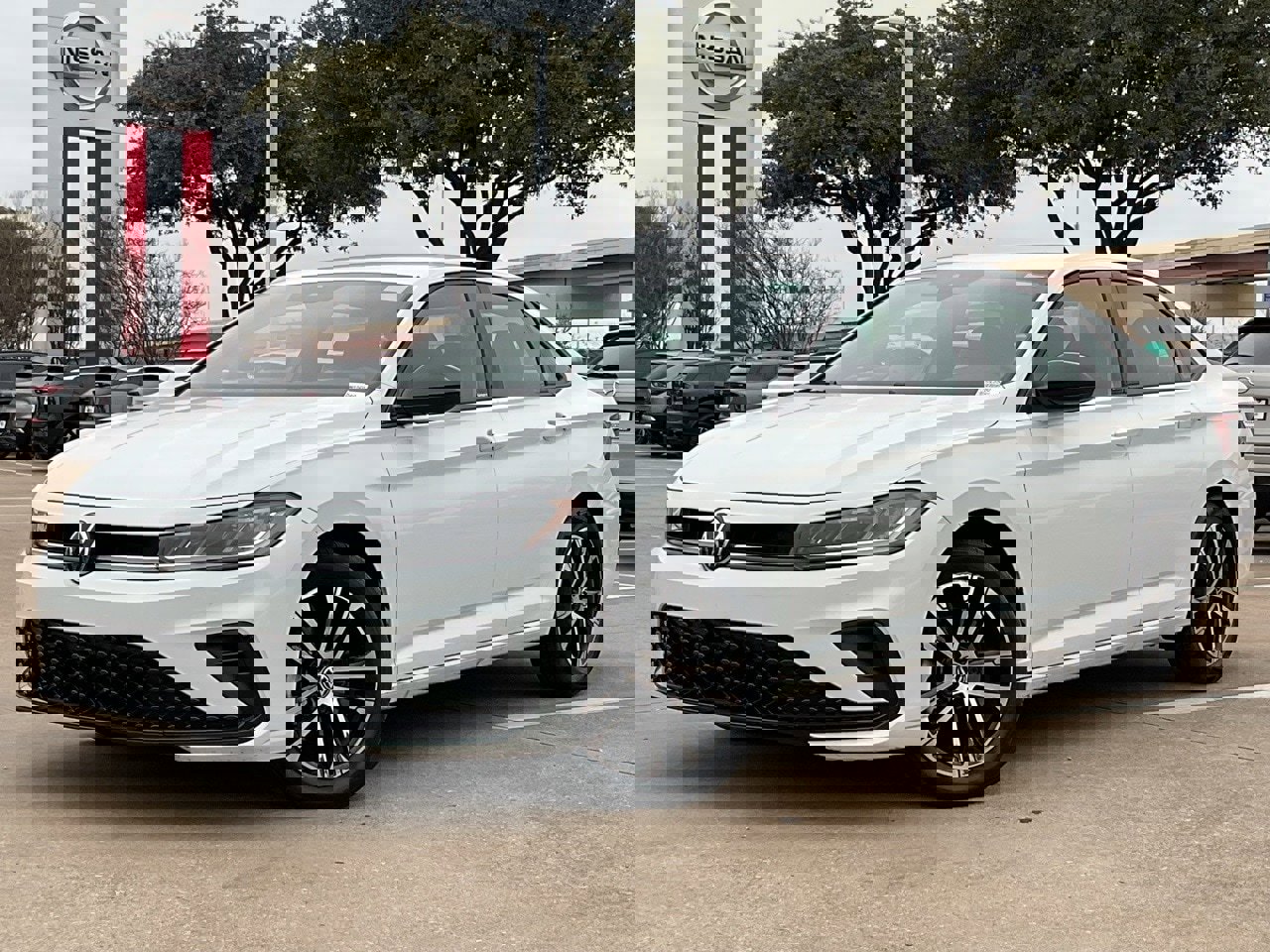 Used 2025 Volkswagen Jetta Sport image 2