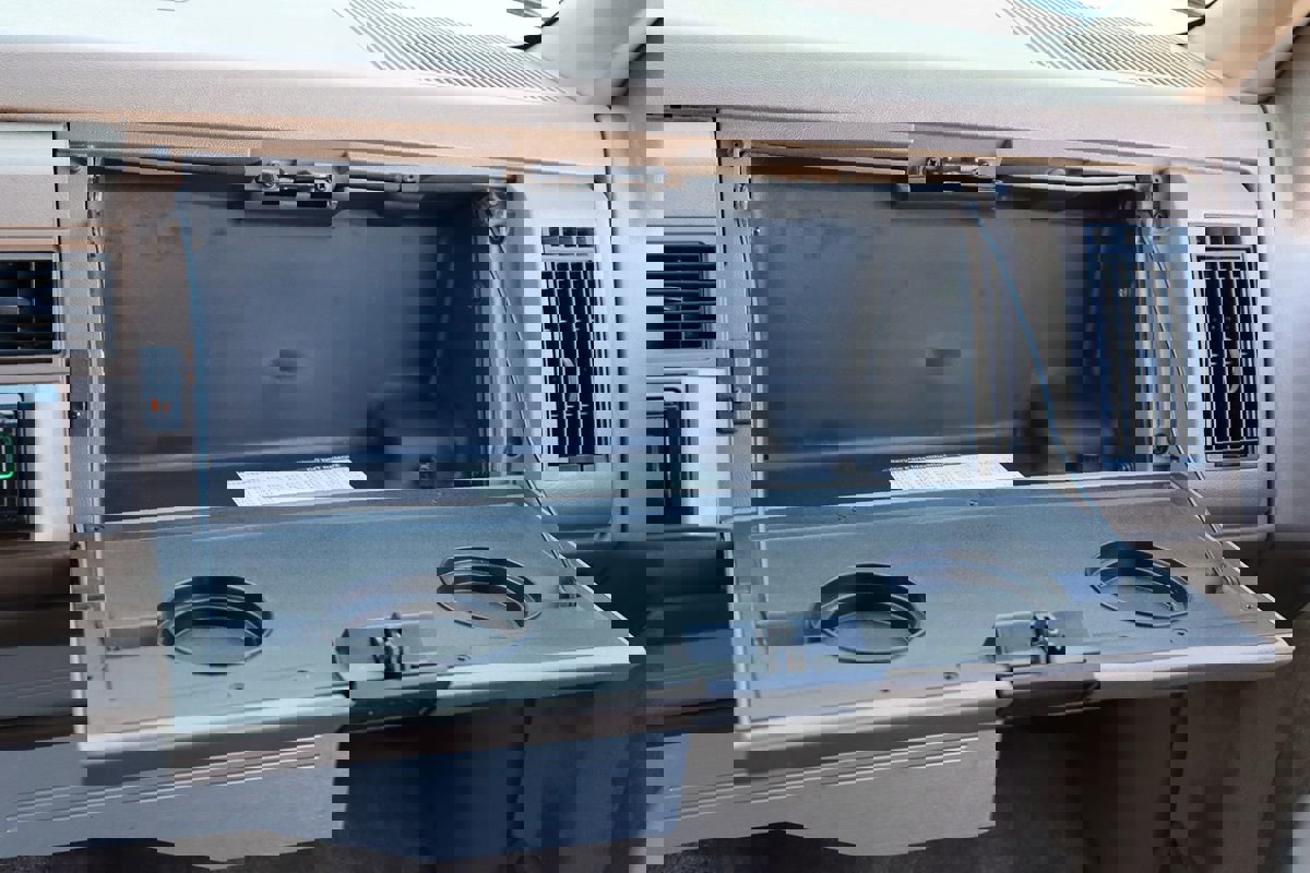 Used 1994 GMC Yukon 4WD 2-Door image 86