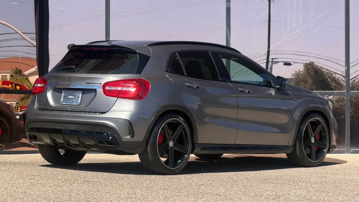 Used 2016 Mercedes-Benz GLA 45 AMG 4MATIC image 16