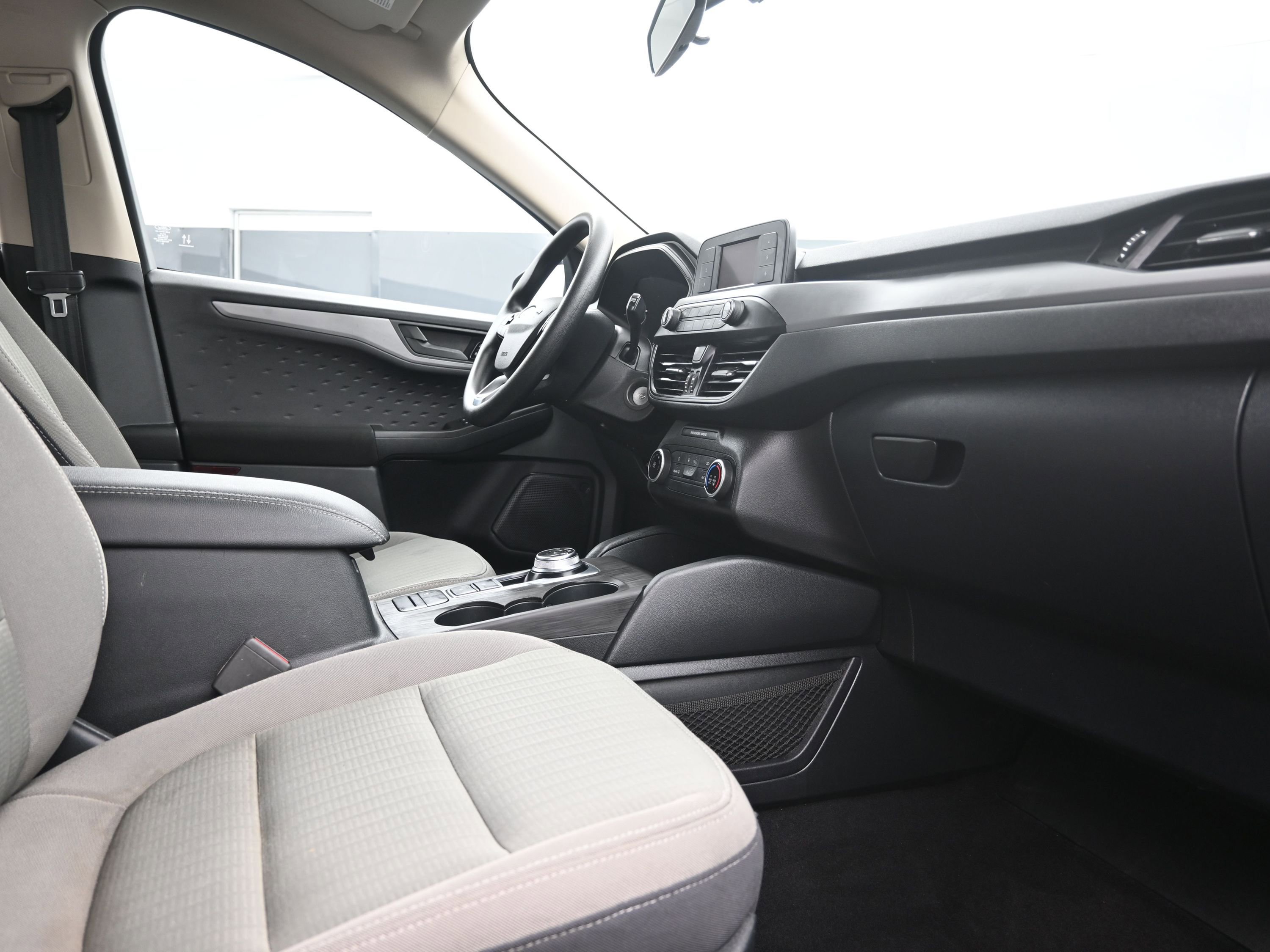 Used 2020 Ford Escape S image 26