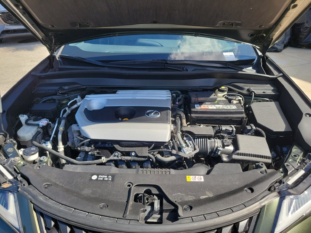 Used 2022 Lexus UX 200 w/ Premium Package FWD image 39