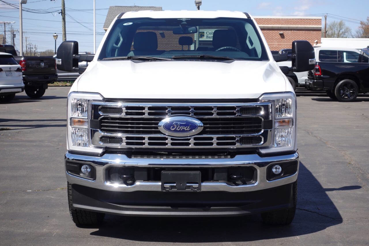 Used 2023 Ford F250 XLT w/ FX4 Off-Road Package image 5