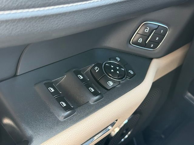 Certified 2023 Ford Expedition Limited image 24