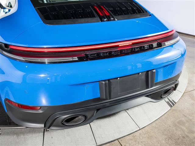 Used 2025 Porsche 911 Carrera image 31