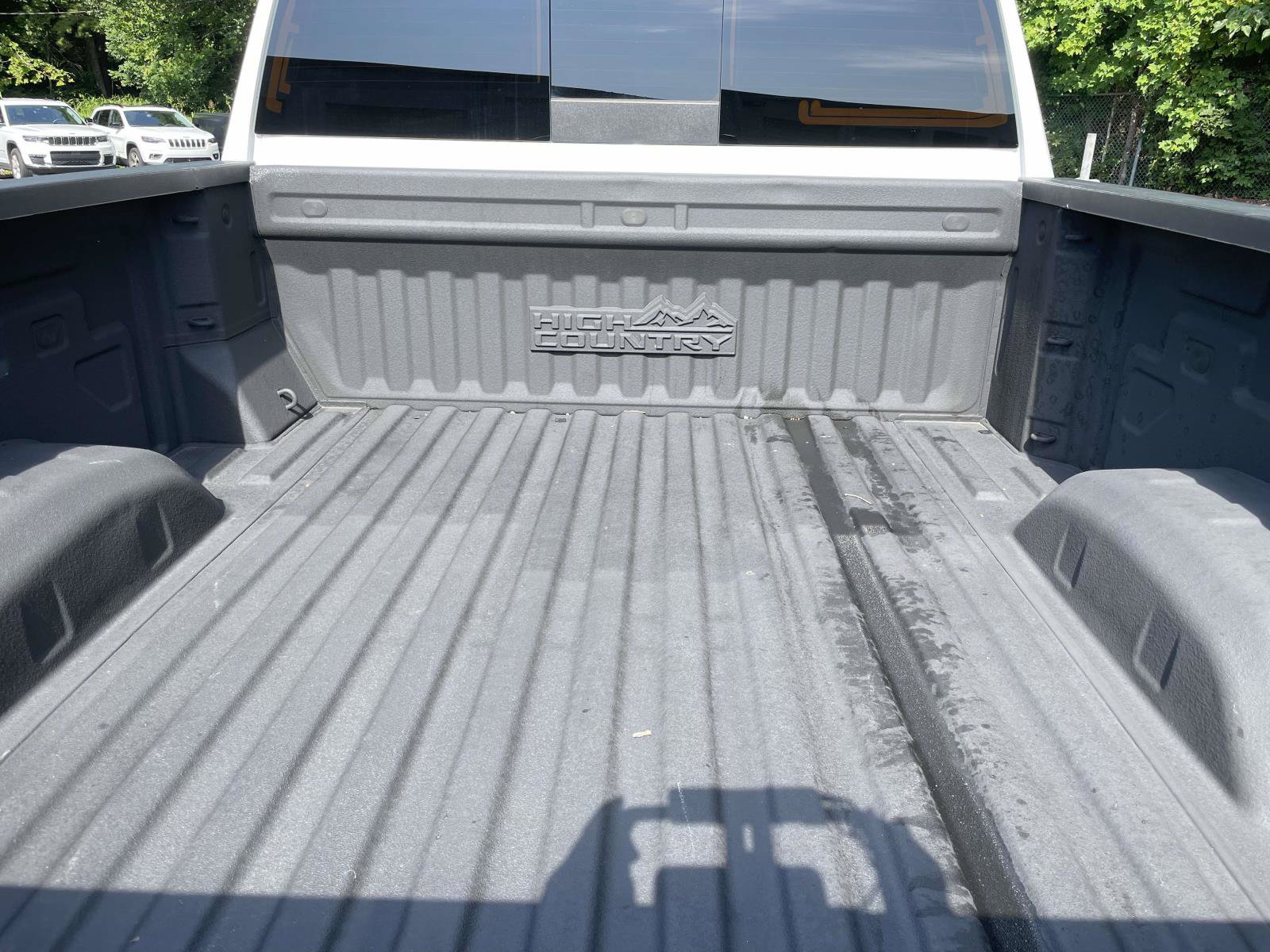 Used 2020 Chevrolet Silverado 2500 High Country w/ Technology Package AWD/4WD image 9