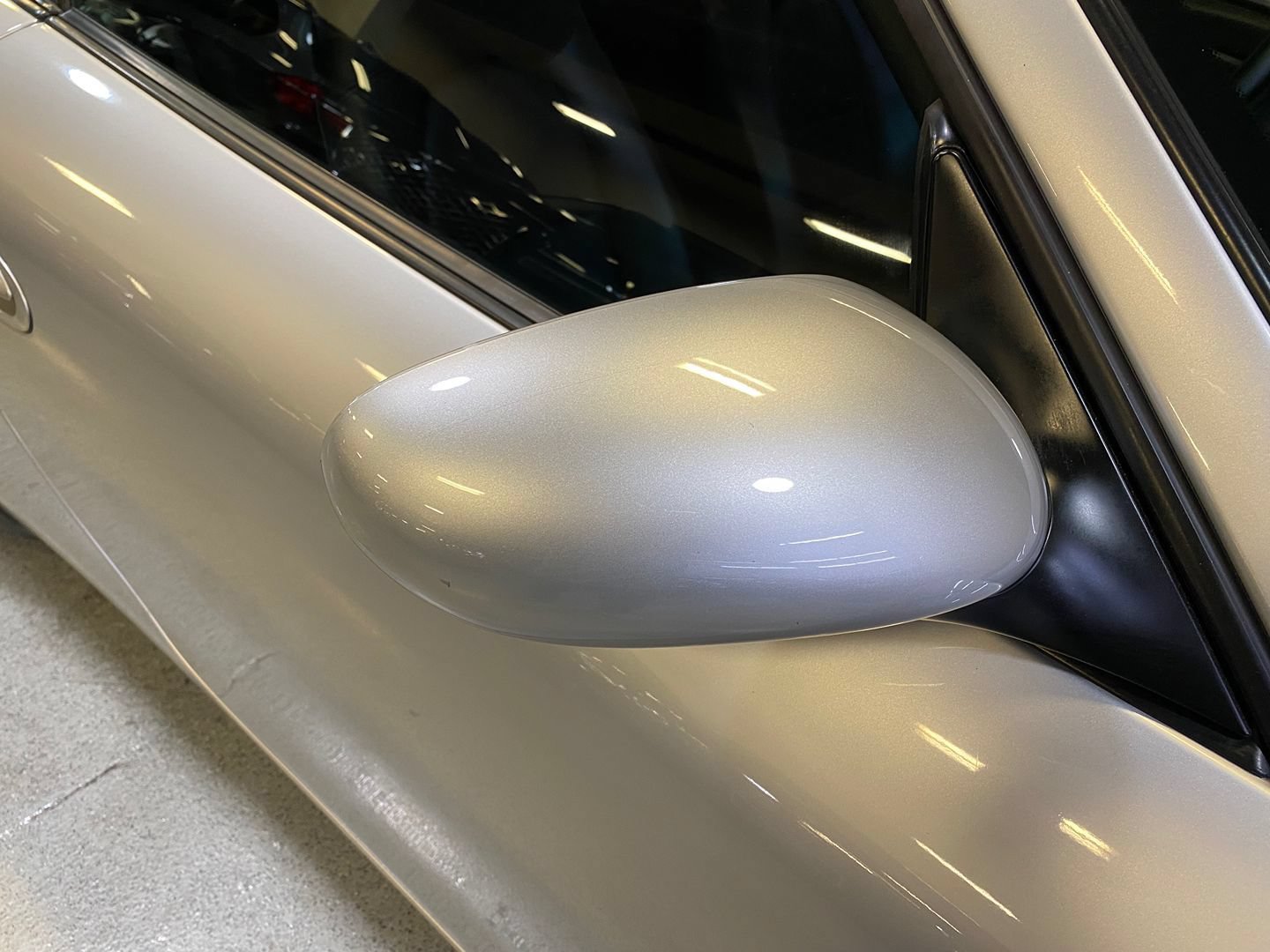 Used 2004 Porsche 911 Carrera RWD image 39