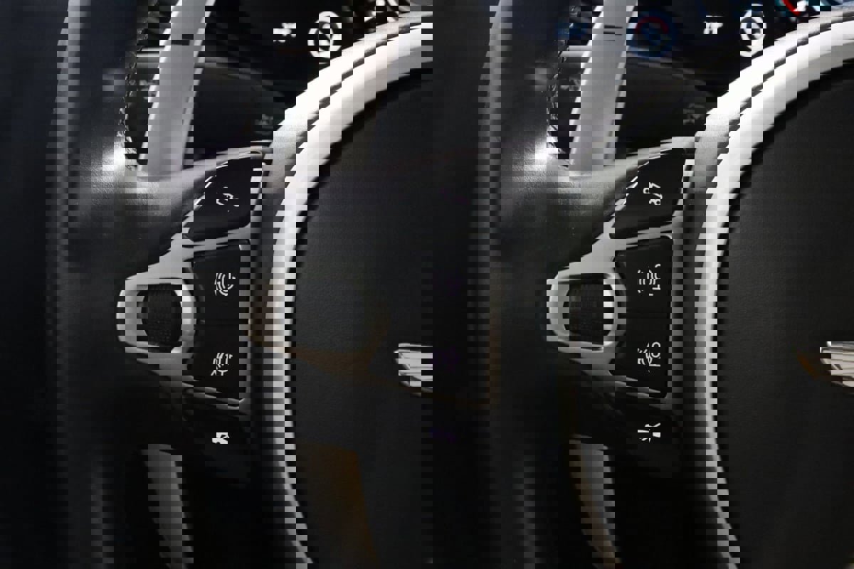 Used 2019 Aston Martin V8 Vantage Coupe image 29