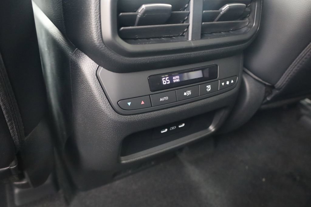 New 2025 Honda Pilot Touring image 29