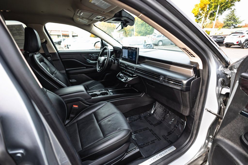Used 2024 Lincoln Corsair Reserve w/ Equipment Group 201A image 21