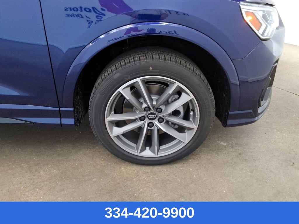 Used 2025 Audi Q3 2.0T Premium w/ Convenience Package image 28