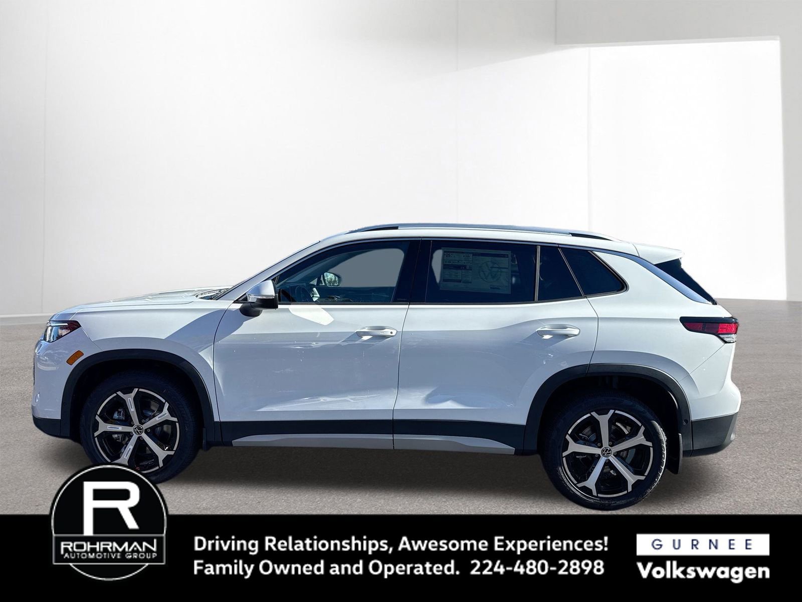 New 2026 Volkswagen Tiguan SE image 5