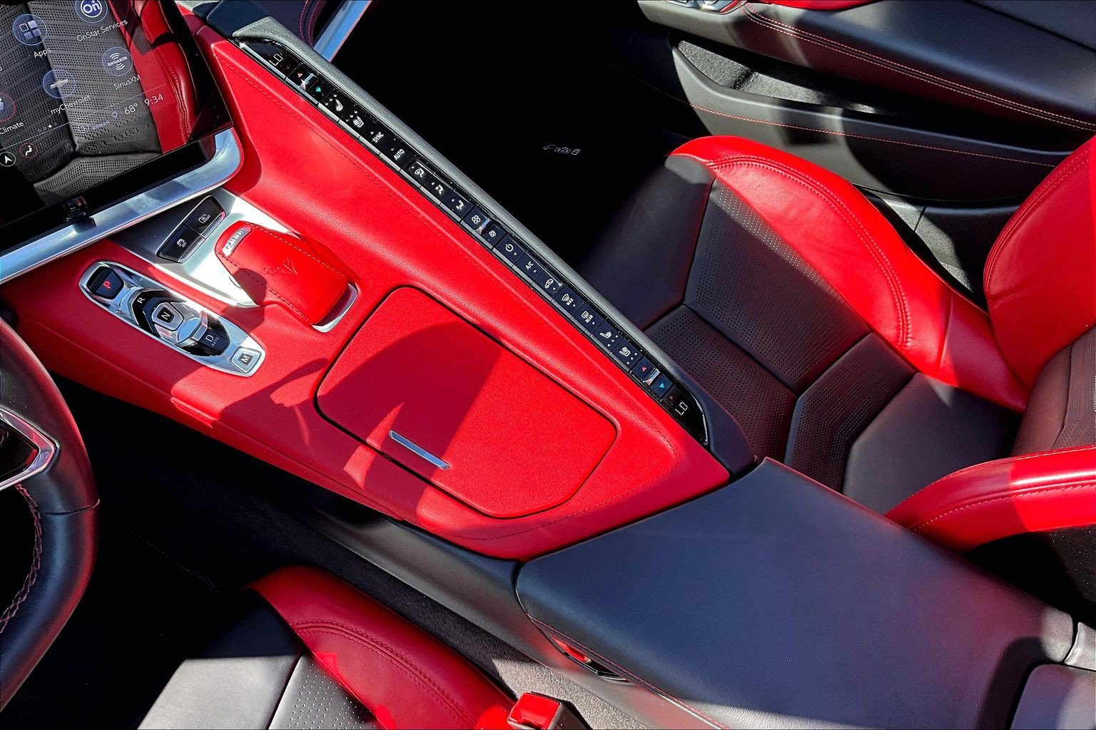 Used 2022 Chevrolet Corvette Stingray Preferred Cpe w/ Engine Appearance Package RWD image 17