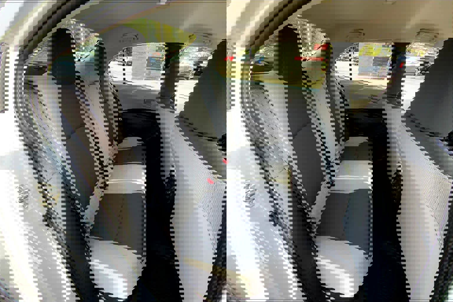 Used 2024 Toyota Corolla LE image 19