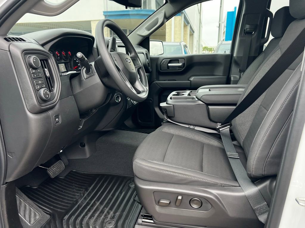 New 2026 Chevrolet Silverado 1500 Custom Trail Boss w/ Dark Appearance Package image 24