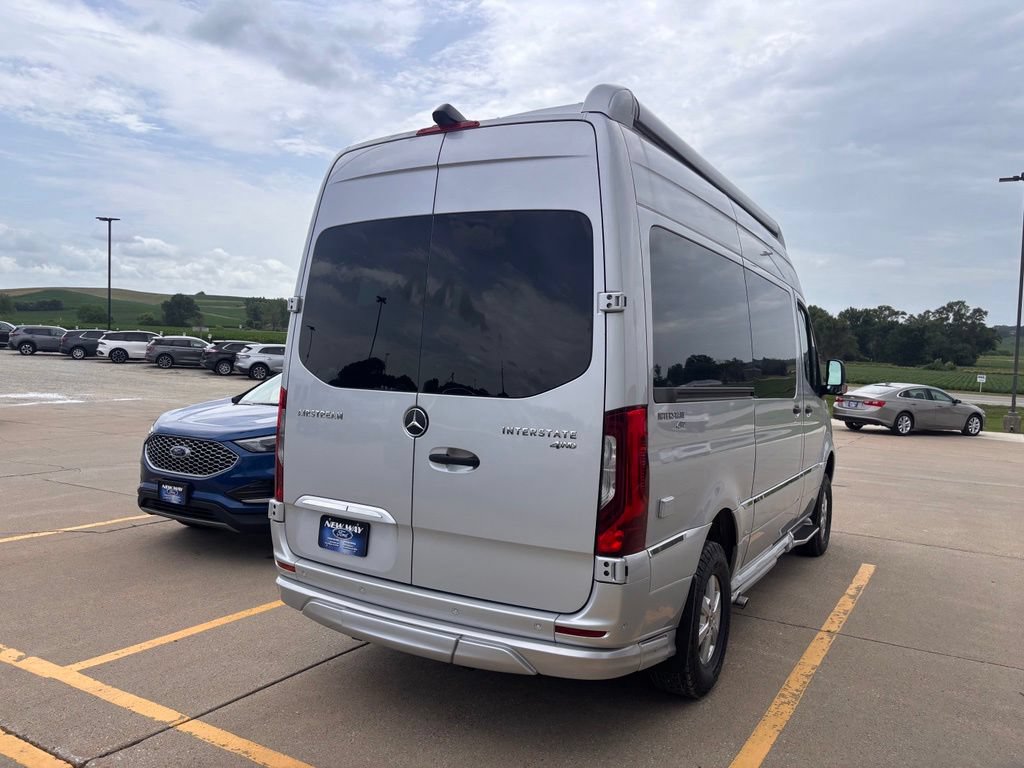 Used 2020 Mercedes-Benz Sprinter 2500 image 4