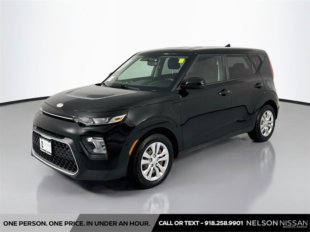 Used 2020 Kia Soul LX FWD image 1