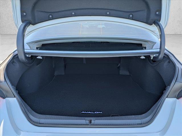 Used 2020 Toyota Avalon Limited w/ Carpet Mat Package FWD image 6