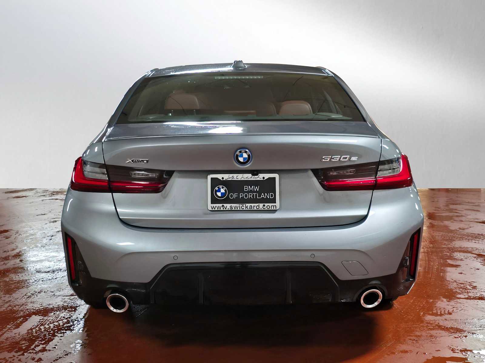 Used 2023 BMW 330e xDrive w/ M Sport Package image 4