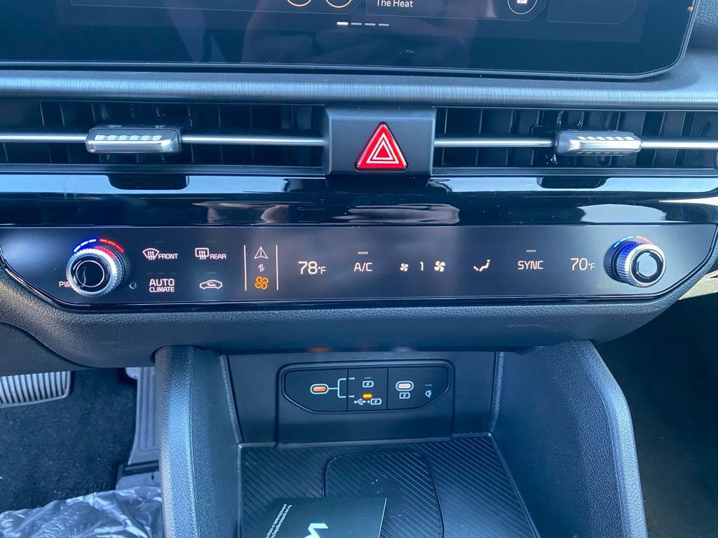 New 2026 Kia Sportage X-Line w/ X-Line Technology Package AWD/4WD image 19