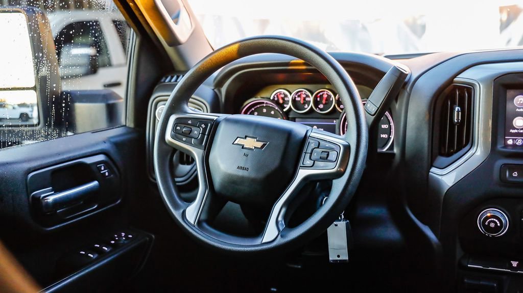 Used 2023 Chevrolet Silverado 2500 Custom w/ Custom Value Package image 16