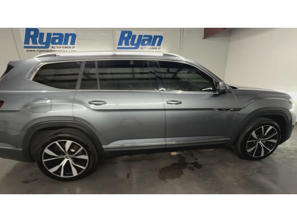 Used 2024 Volkswagen Atlas SEL Premium R-Line AWD/4WD image 9