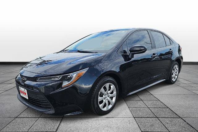Used 2024 Toyota Corolla LE FWD image 1