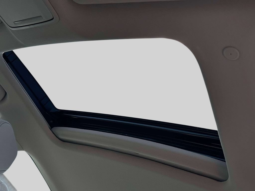 Certified 2023 Honda Accord EX image 18