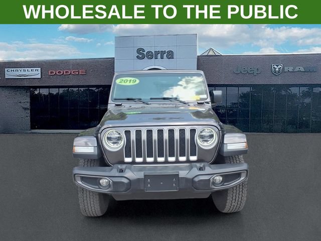 Used 2019 Jeep Wrangler Unlimited Sahara AWD/4WD video 2