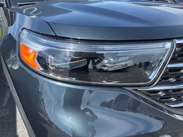 Used 2023 Ford Explorer XLT w/ Equipment Group 202A AWD/4WD image 9