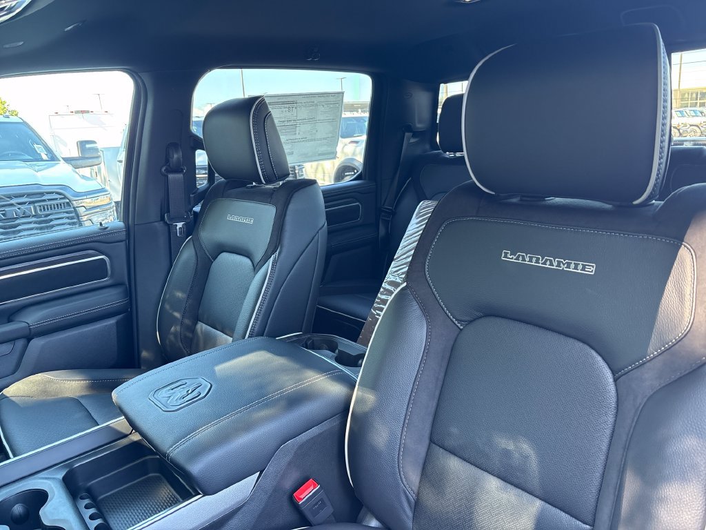 New 2026 RAM 1500 Laramie w/ Night Edition AWD/4WD image 23