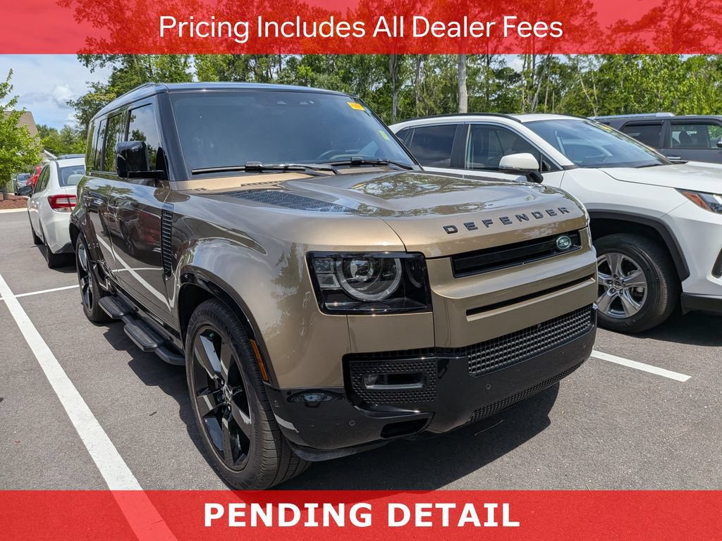 Used 2025 Land Rover Defender 110 X-Dynamic SE AWD/4WD image 1