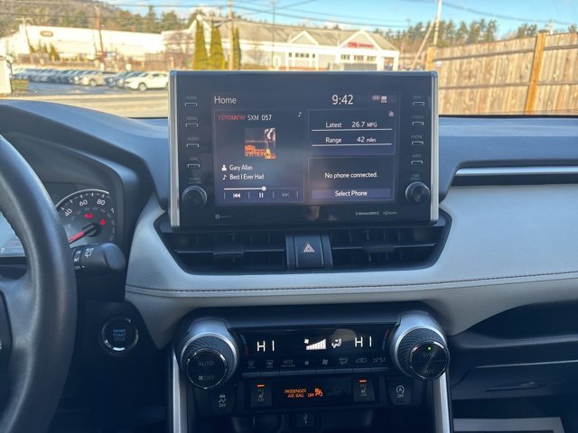 Used 2022 Toyota RAV4 XLE w/ Convenience Package image 22