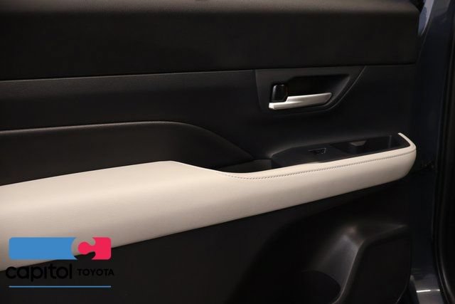 Certified 2024 Toyota Grand Highlander AWD image 33