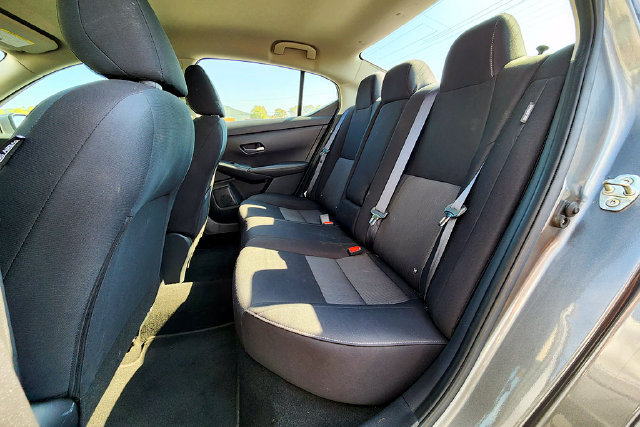 Used 2022 Nissan Sentra SV FWD image 23