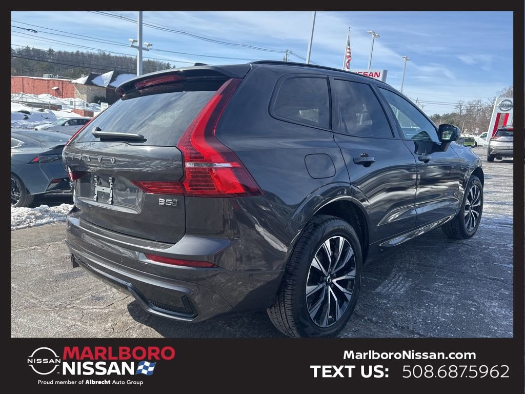 Used 2025 Volvo XC60 B5 Plus w/ Climate Package image 7
