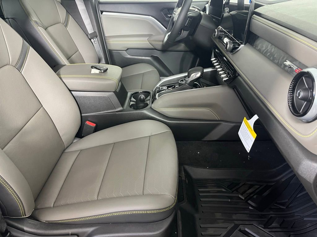 New 2026 Chevrolet Colorado ZR2 w/ Technology Package image 18