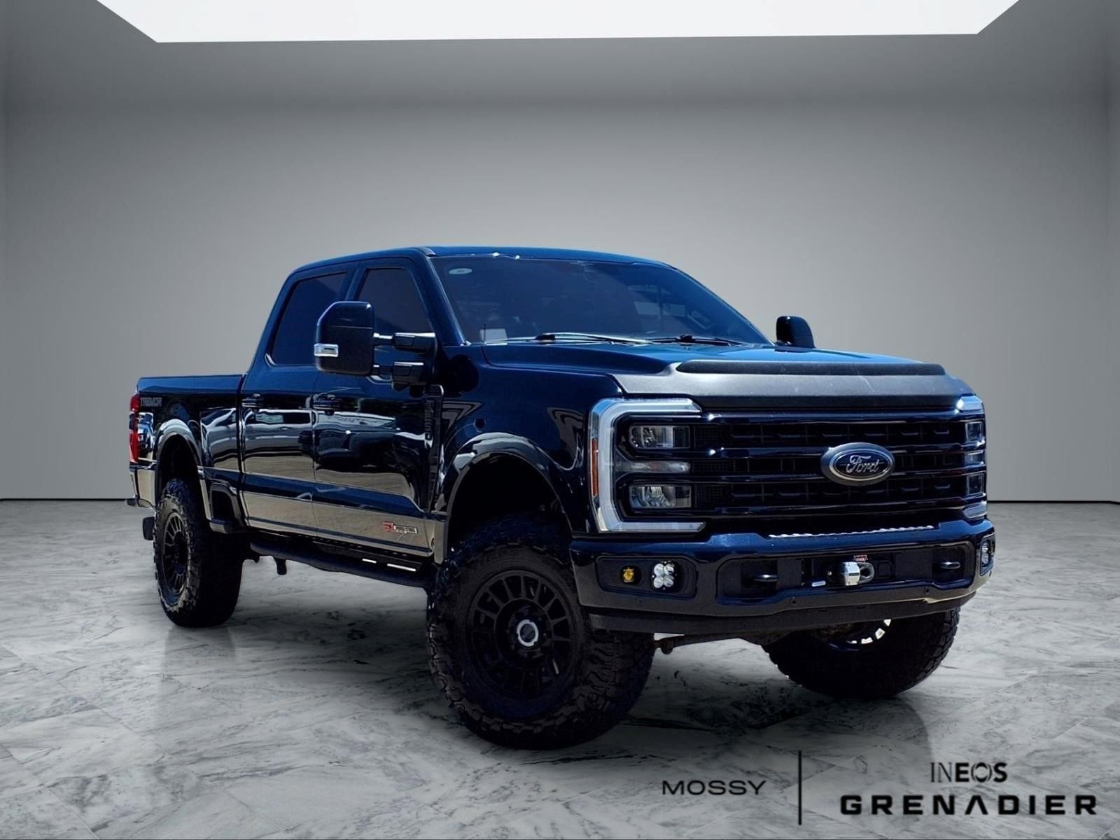 Used 2023 Ford F250 Lariat w/ Lariat Ultimate Package AWD/4WD image 1