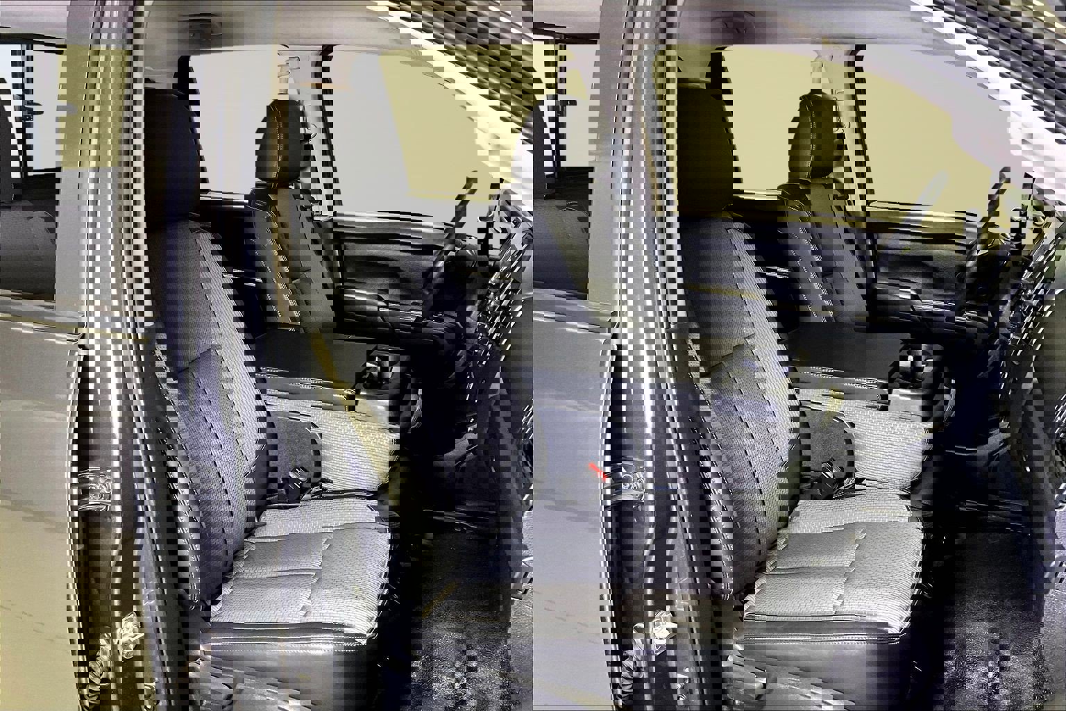 Used 2021 Nissan Titan S w/ S Utility Package image 28