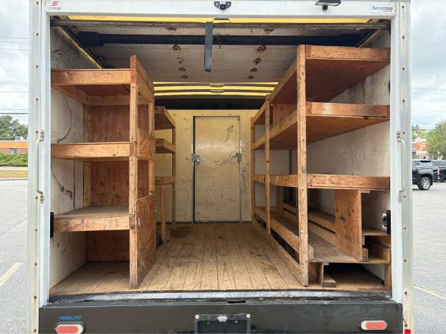 Used 2018 GMC Savana 3500 w/ Power Convenience Package RWD image 6