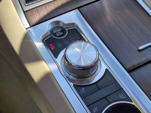 Used 2013 Jaguar XF 3.0 image 18