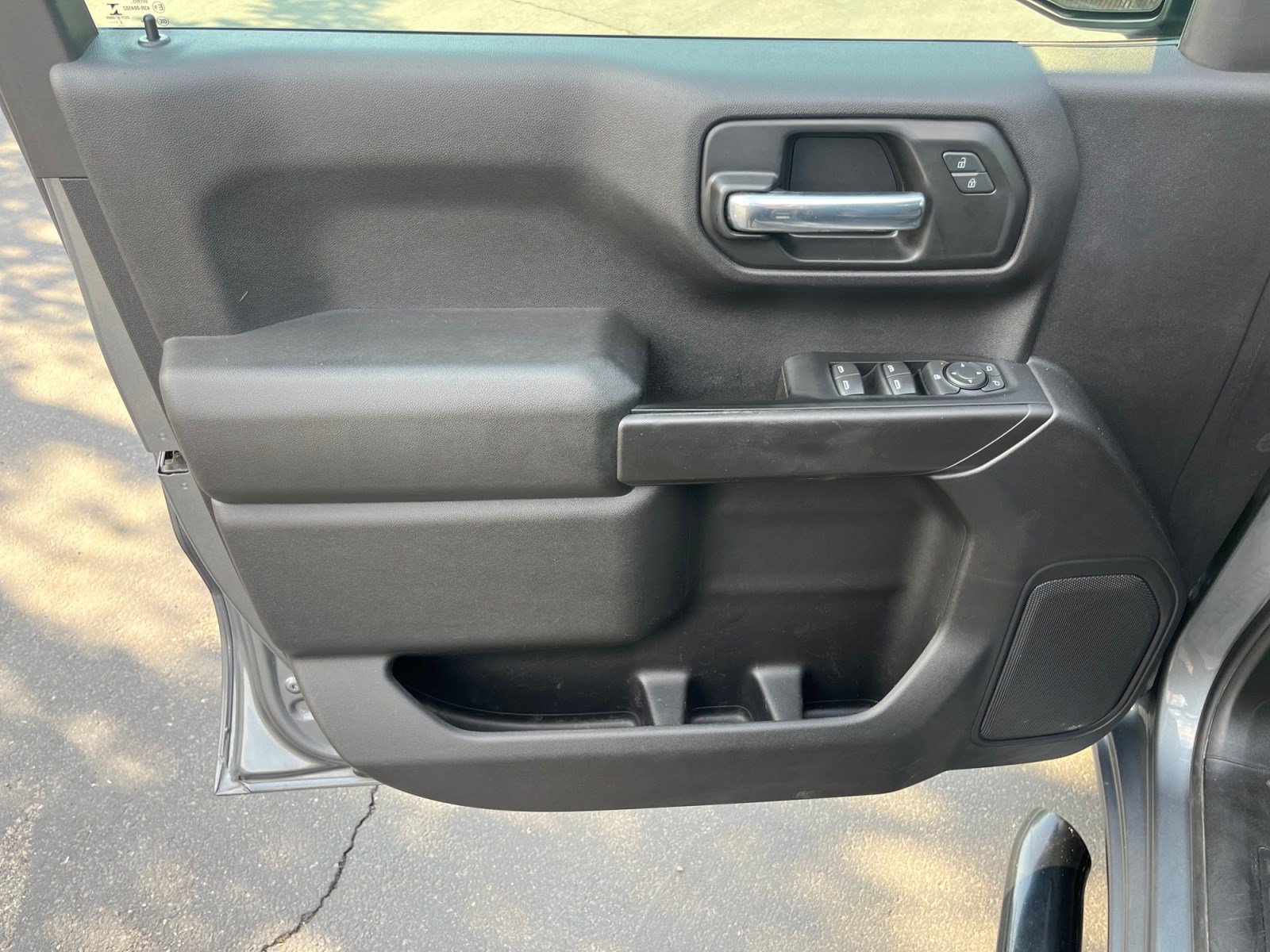 Used 2021 Chevrolet Silverado 1500 Custom w/ Safety Confidence Package AWD/4WD image 9